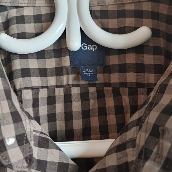 Shirt - Picture 3 of 4